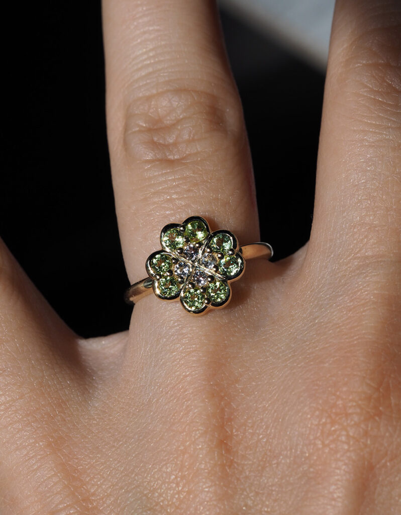 Pierścionek Lucky Clover, 14K żółte złoto